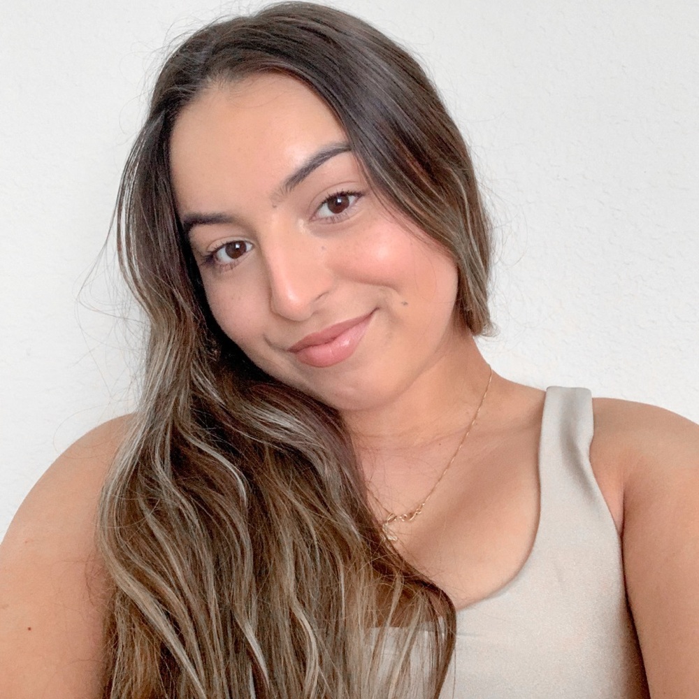 Meet your Posher, Alyssa